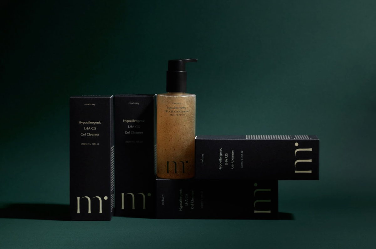 molvany Hypoallergenic LHA CIS Gel Cleanser